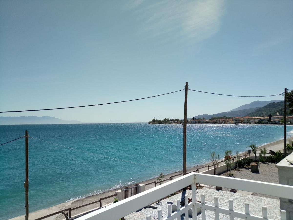 Balcony To Waves Apartman Aigeira Kültér fotó